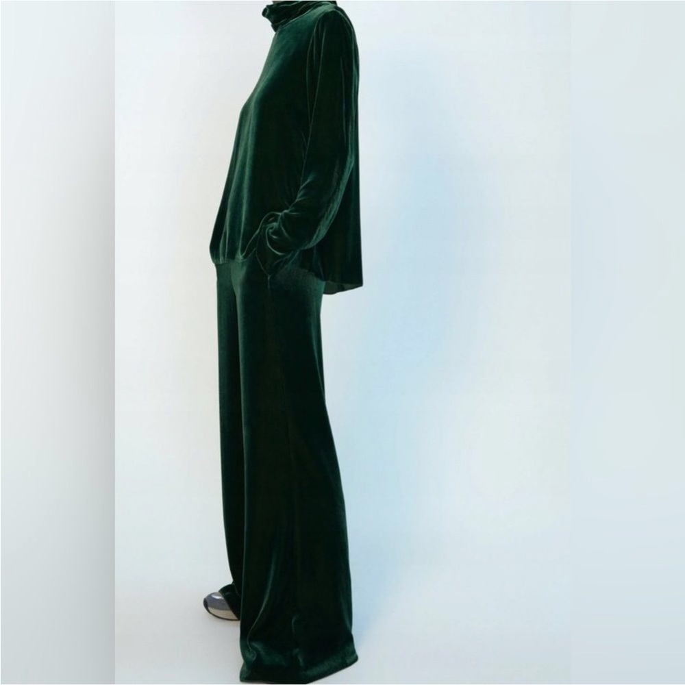 Zara wide leg Pants rustic velvet emerald green size Xs new